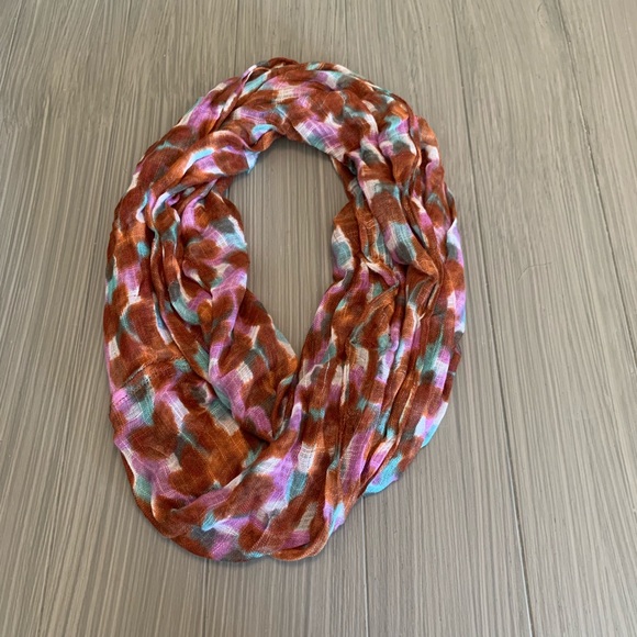 Infinity Scarf - Picture 1 of 1